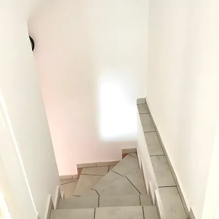 Willa Savvas In Pessada Mavrata